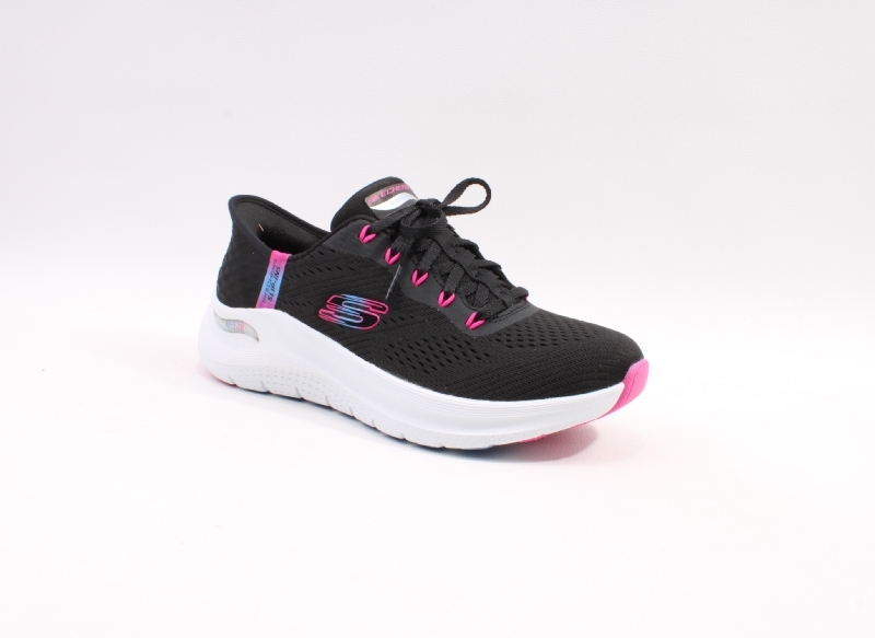 Skechers